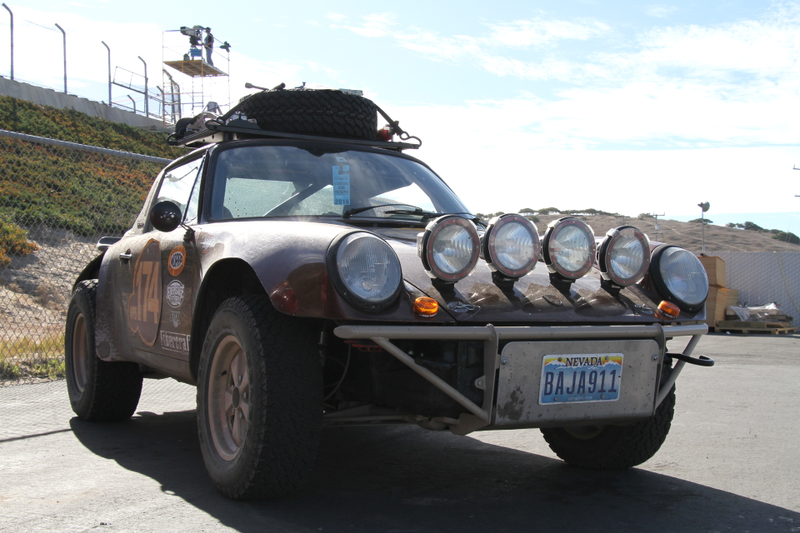 Illustration for article titled This Mud-Splattered 911 Targa Rally Car Is The Best Kind Of Porsche
